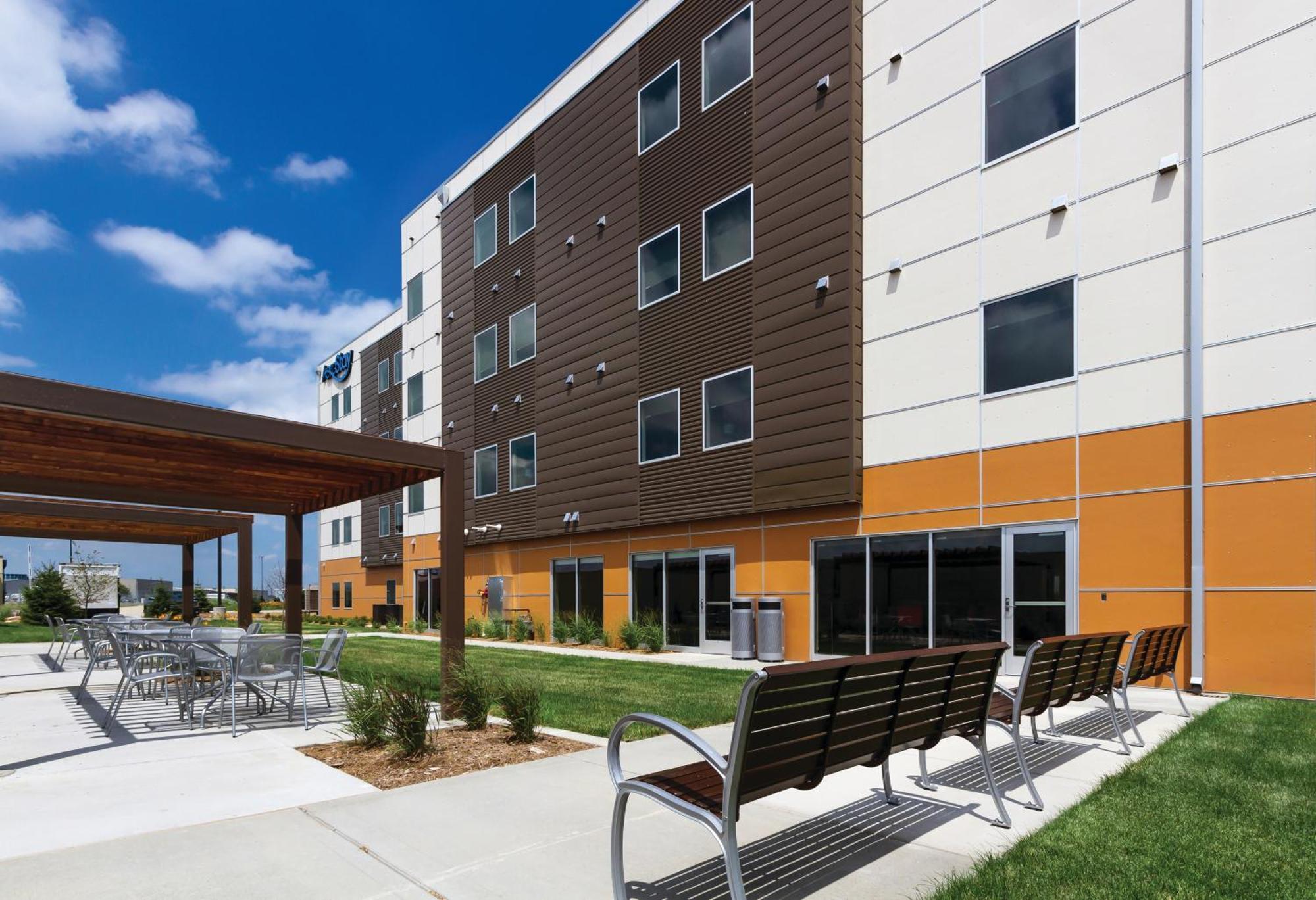 Aerostay Sioux Falls Exterior photo